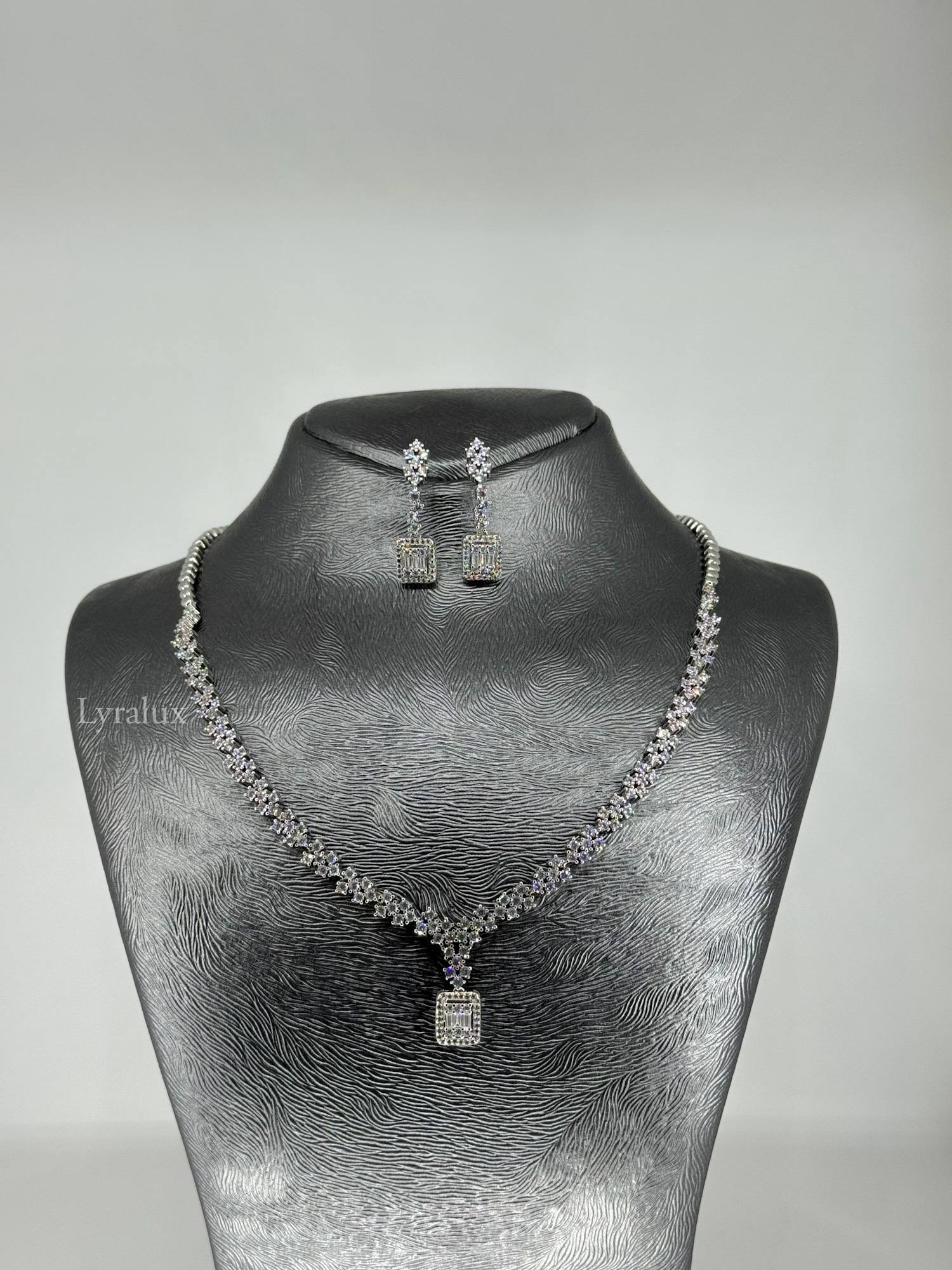 photo_3_2025-09-28_23-48-44 Elegant zircon sets - Image 1