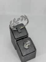 Bracelet / ring
