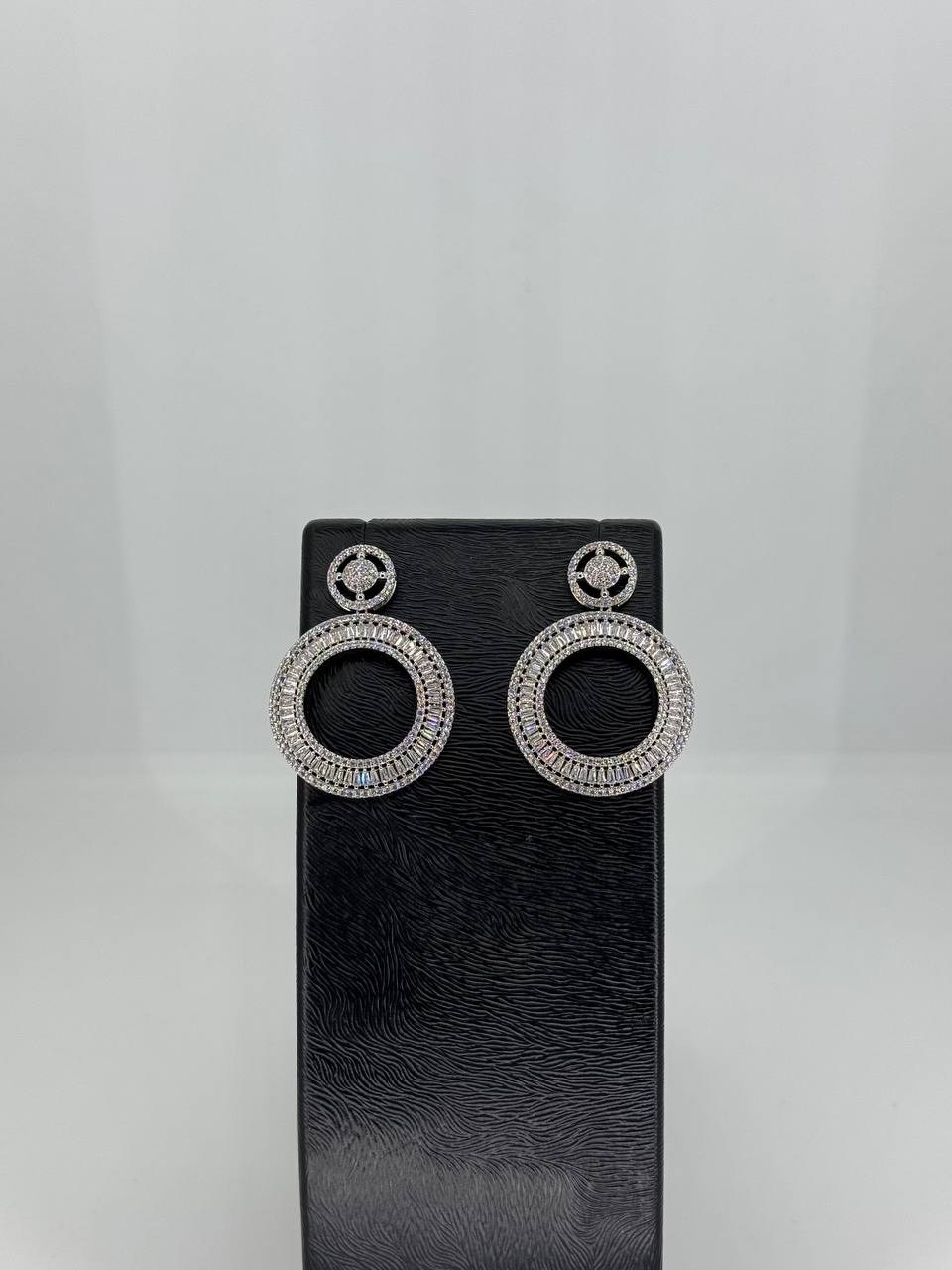 photo_3_2026-06-04_21-40-50 Luxury earrings - Image 1